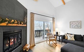Cozy & Simple Condo With Views Of Mont-Tremblant